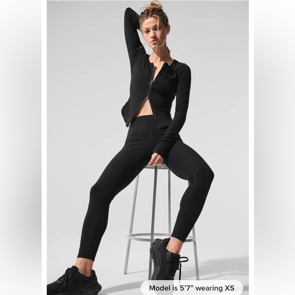 Alo Yoga - Alosoft High-Waist 7/8 Highlight Legging - Picture 5 of 11